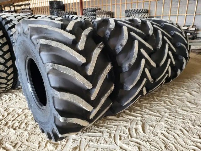 Forerunner VF750/65R26 Pneus