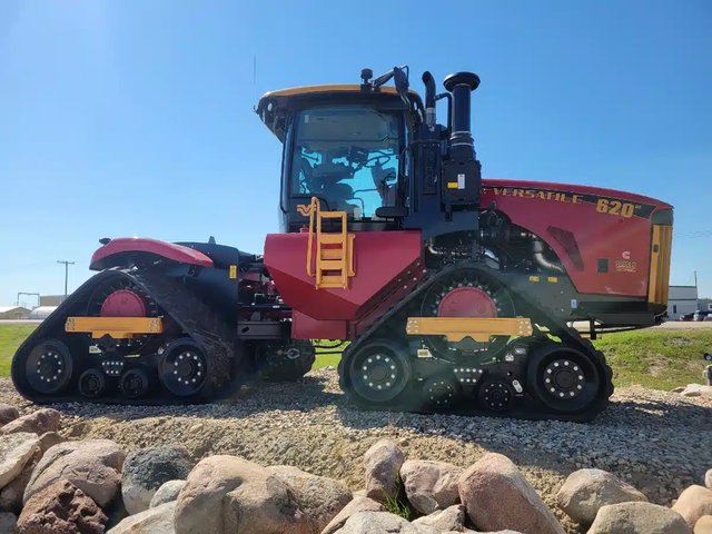 2025 Versatile 620DT Tracteur