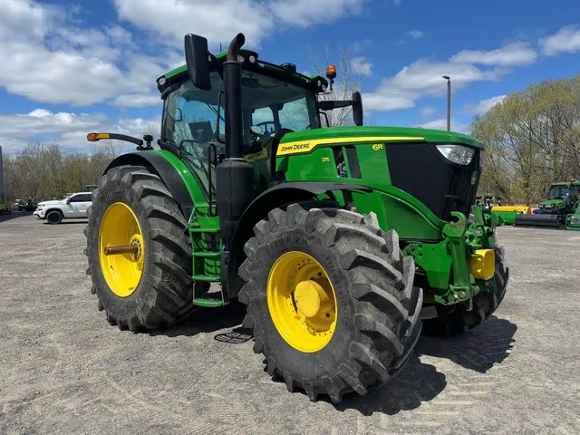 2023 John Deere 6R 215 Tracteur