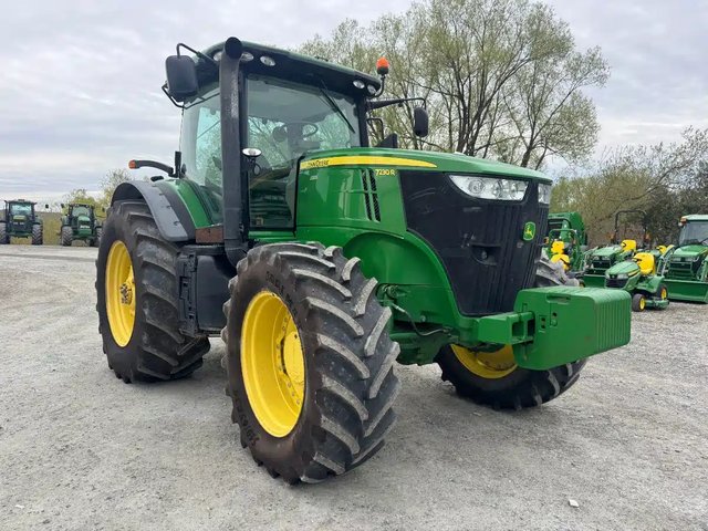 2013 John Deere 7230R Tracteur