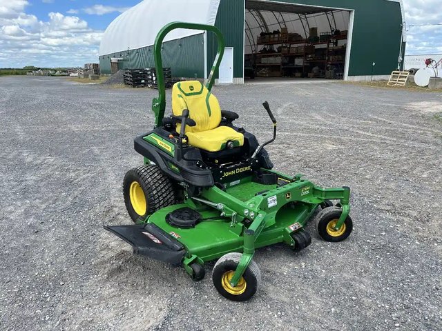2023 John Deere Z970R Tondeuse à rayon de braquage zéro