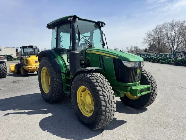 2017 John Deere 5100R Tracteur