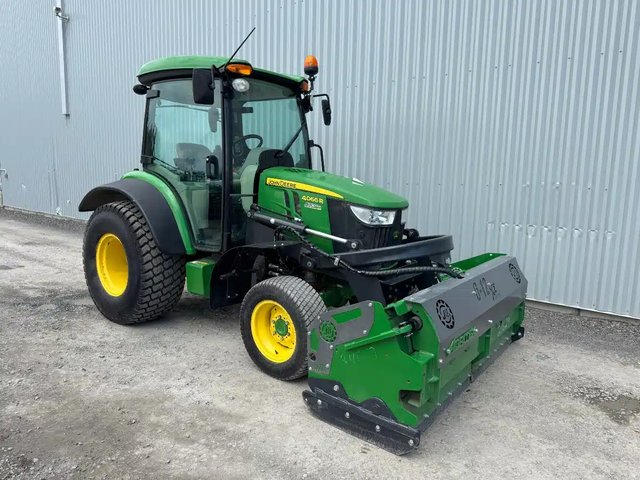 2020 John Deere 4066R Tracteur