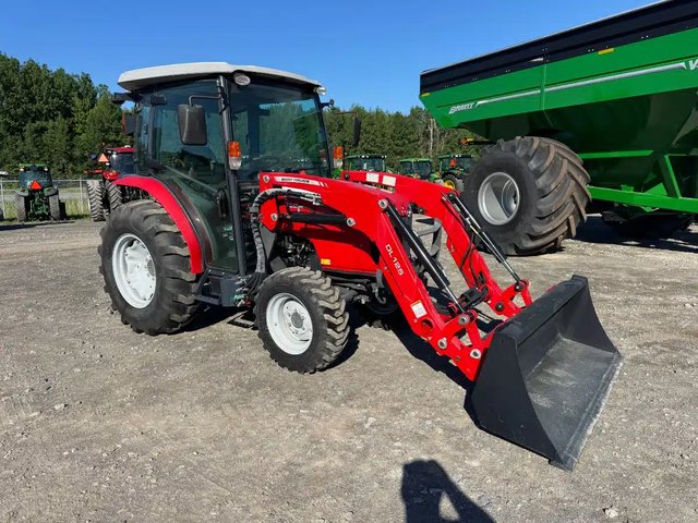 2020 Massey Ferguson 1735M Tracteur