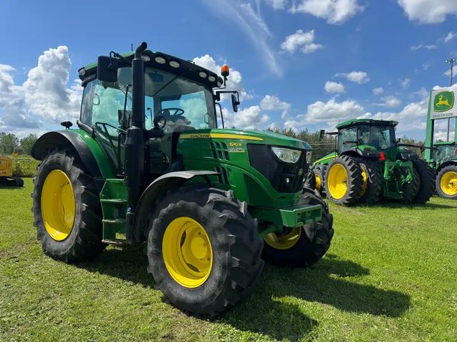 2022 John Deere 6110R Tracteur