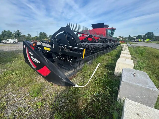 2019 MacDon FD140