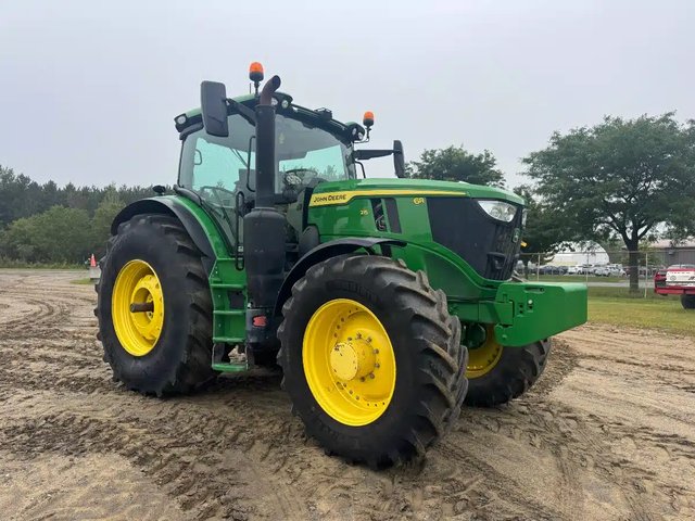 2023 John Deere 6R 215 Tracteur