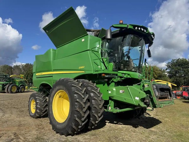 2017 John Deere S660 Batteuse