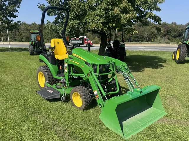 2026 John Deere 2025R Tracteur