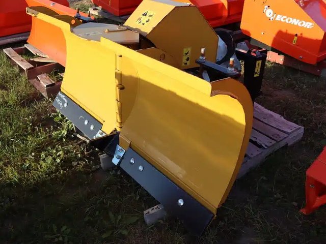 2025 HLA Attachments SB3600 Gratte à neige