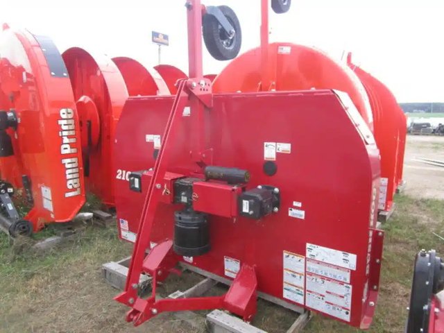Bush Hog 2107 debroussailleuse