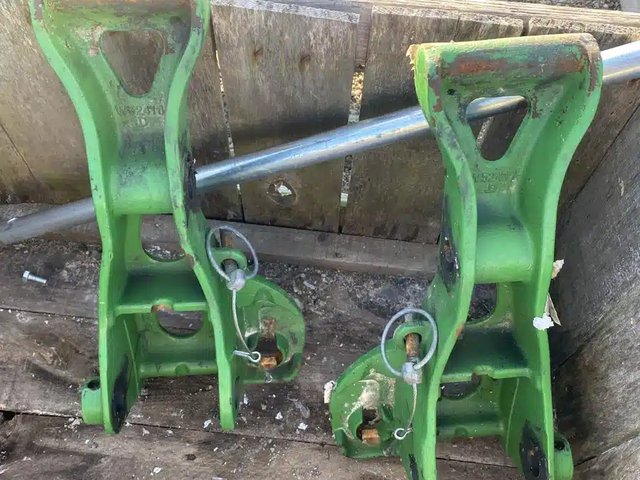 John Deere CUT CARRIER Tracteur avec chargeur