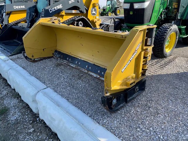 2022 HLA Attachments 3230WEF712 Gratte à neige