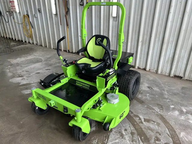 2021 Greenworks CZ60R Tondeuse à rayon de braquage zéro