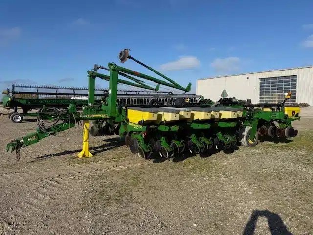 2001 John Deere 1780 Planteur