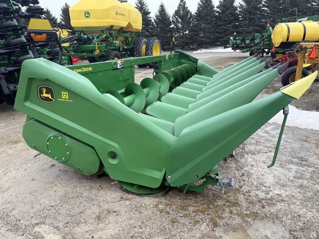 2023 John Deere C8R Nez - Maïs