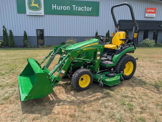 2023 John Deere 2025R Tracteur