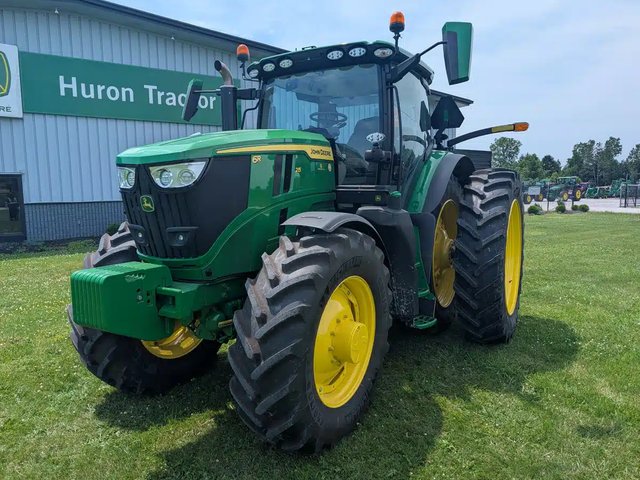 2025 John Deere 6R 215 Tracteur