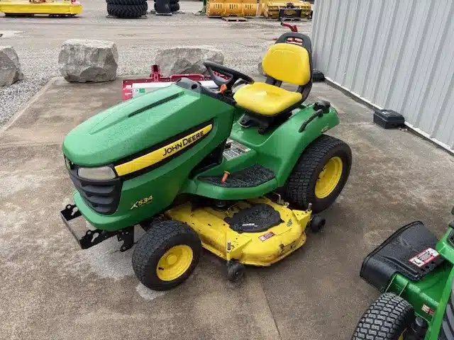2009 John Deere X534 Tracteur à pelouse