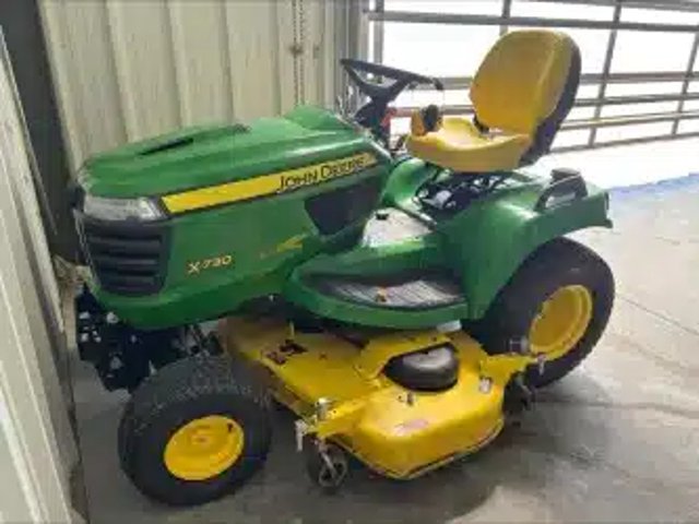 John Deere X730 Tracteur à pelouse