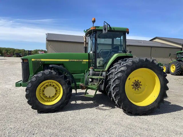 1997 John Deere 8100 Fourragère