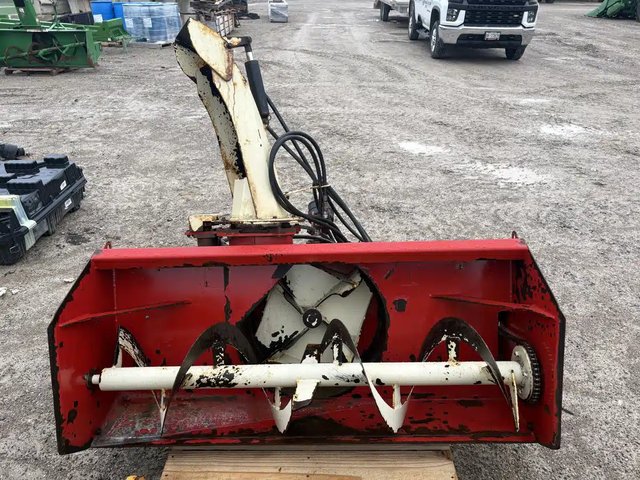 Buhler Farm King 60" Souffleur à neige
