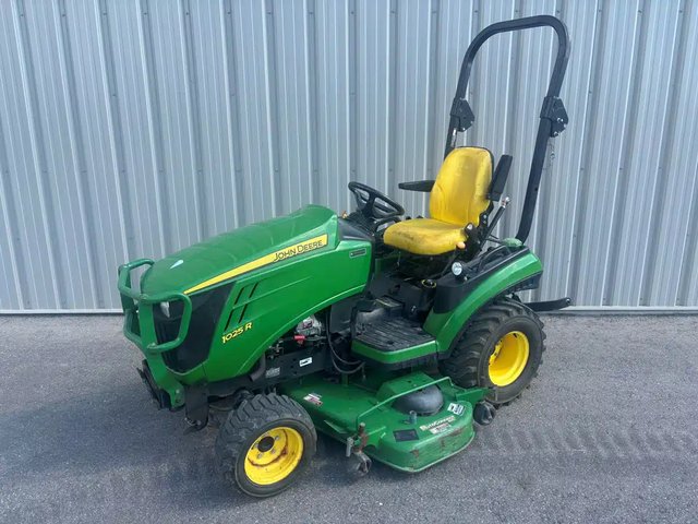 2012 John Deere 1025R Tracteur