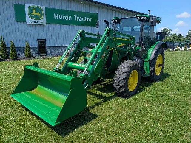 2023 John Deere 5120M Tracteur