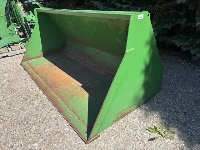 HLA Attachments 96" HEAVY DUTY BUCKET Tracteur avec chargeur