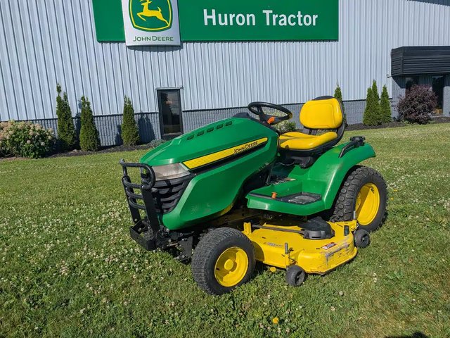2020 John Deere X580 Tracteur à pelouse