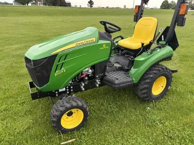 2026 John Deere 1023E Tracteur