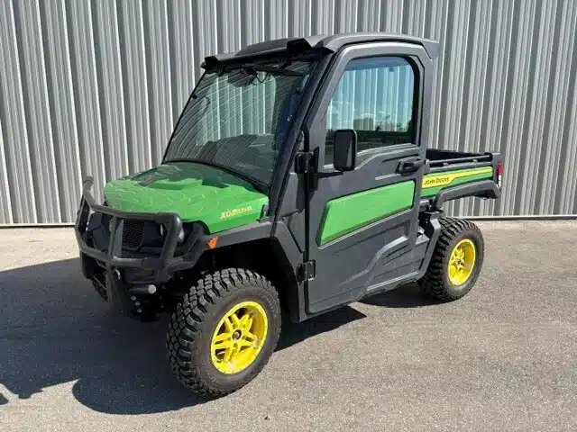 2024 John Deere XUV 835M Véhicule utilitaire