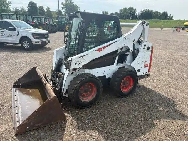 2017 Bobcat S570 chargeuse à direction à glissement