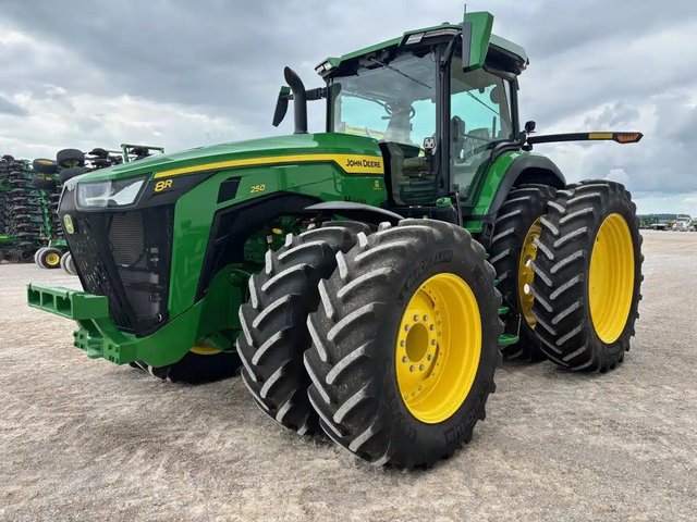2025 John Deere 8R 250 Tracteur