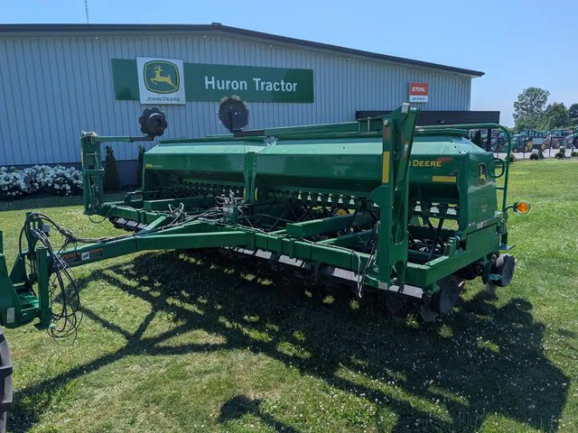 2011 John Deere 1590 Semoir