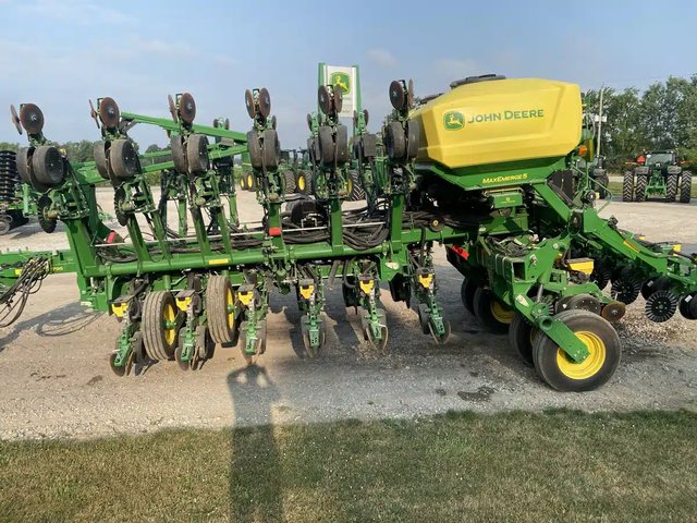 2023 John Deere 1795 Planteur