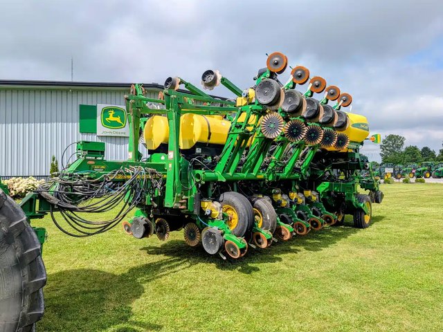 2012 John Deere 1790 Planteur