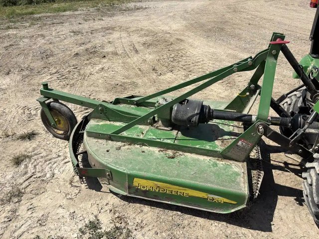 John Deere LX4 Faucheuse à fléaux