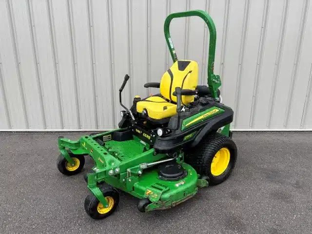 2021 John Deere Z955R Tondeuse à rayon de braquage zéro