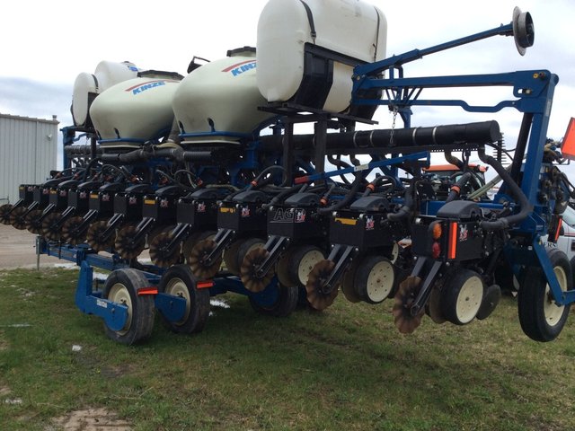 2013 Kinze 3600 Planteur
