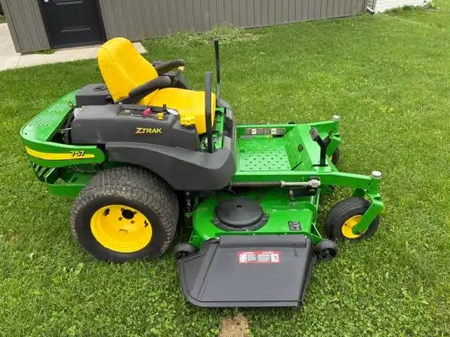 John Deere 757 Tondeuse à rayon de braquage zéro