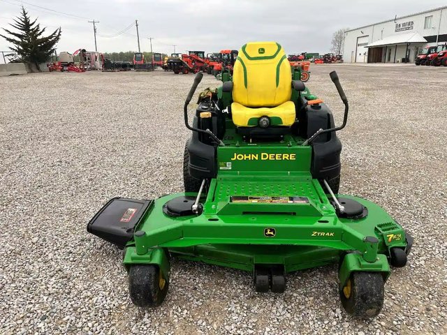 2023 John Deere Z997R Tondeuse à rayon de braquage zéro