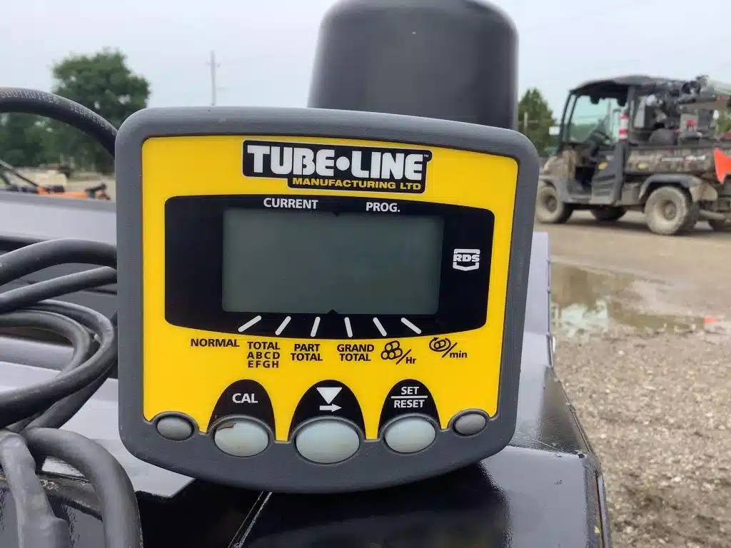 Gallery image 2 for New Tl1000r Bale Wrapper