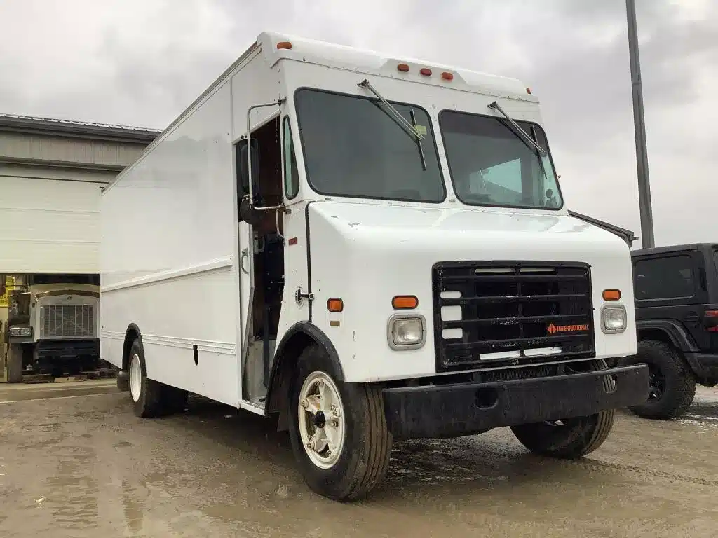 Gallery image 2 for Used 1988 International Harvester Metro Van