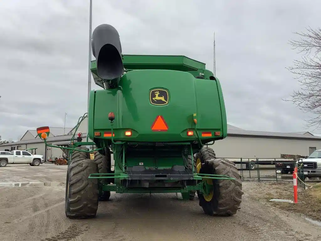 Gallery image 2 for Used 2010 John Deere 9870 Combine