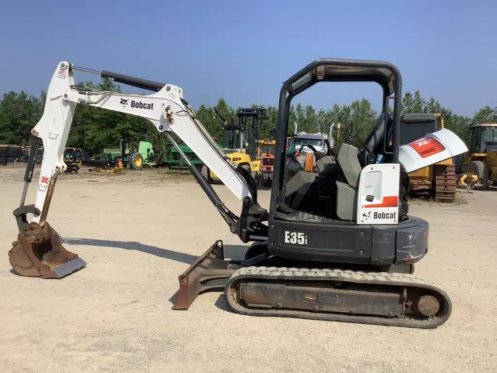 Gallery image 1 for Used 2016 Bobcat E35i Excavator