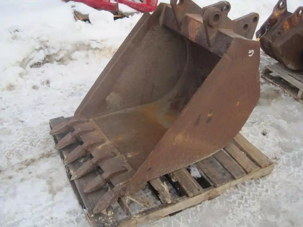 Gallery image 1 for Used Caterpillar 28 INCH Bucket