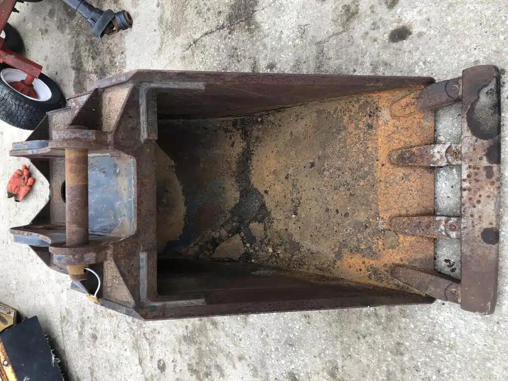 Gallery image 1 for Used Ford 24 INCH Bucket