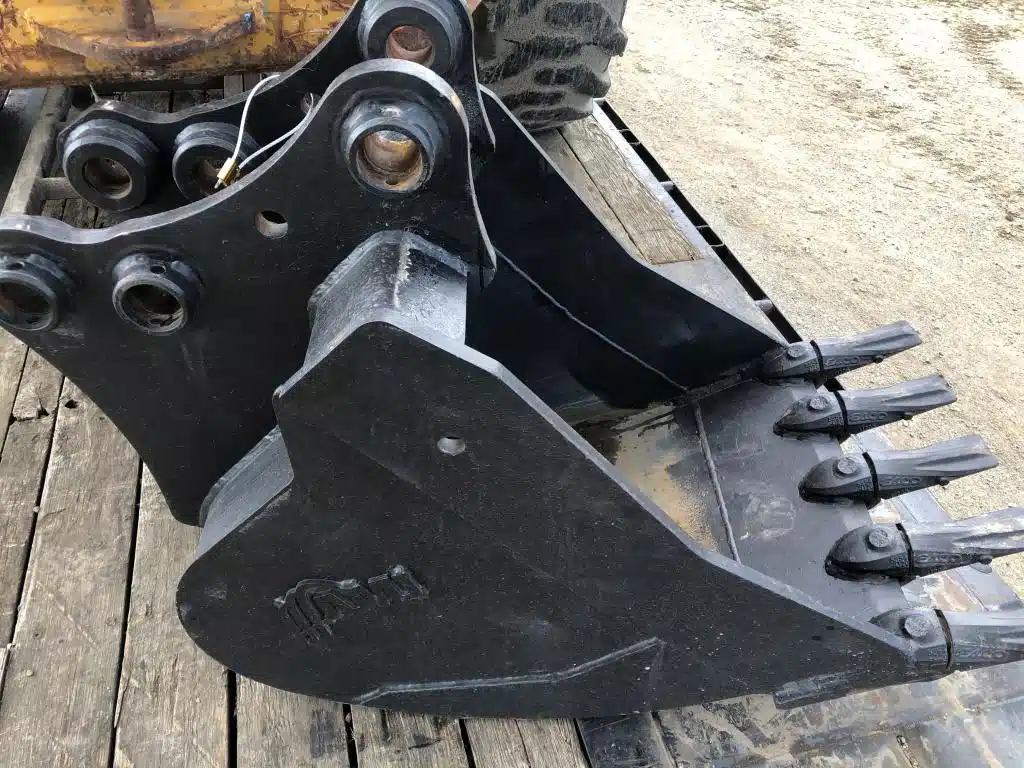 Gallery image 1 for Used AMI 24 INCH Attachment