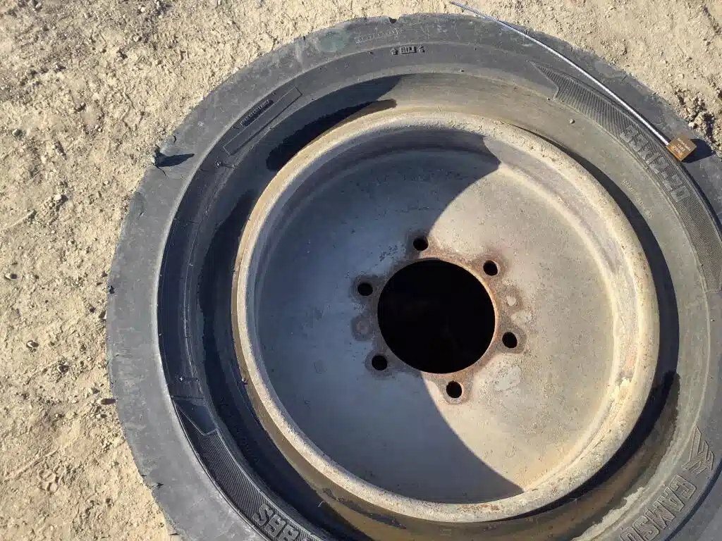 Gallery image 2 for Used Caterpillar Misc Tires